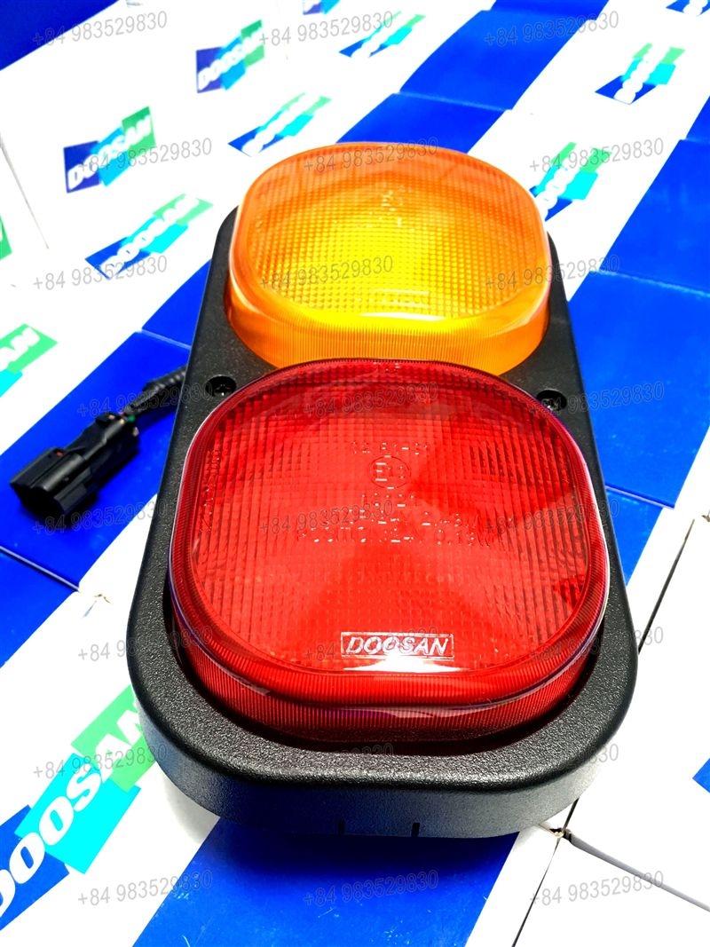 ĐÈN HẬU  (DX140W)