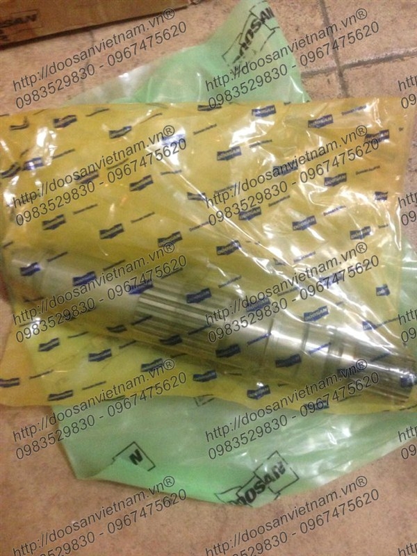 TRỤC MÔ TƠ QUAY TOA (S220LC)